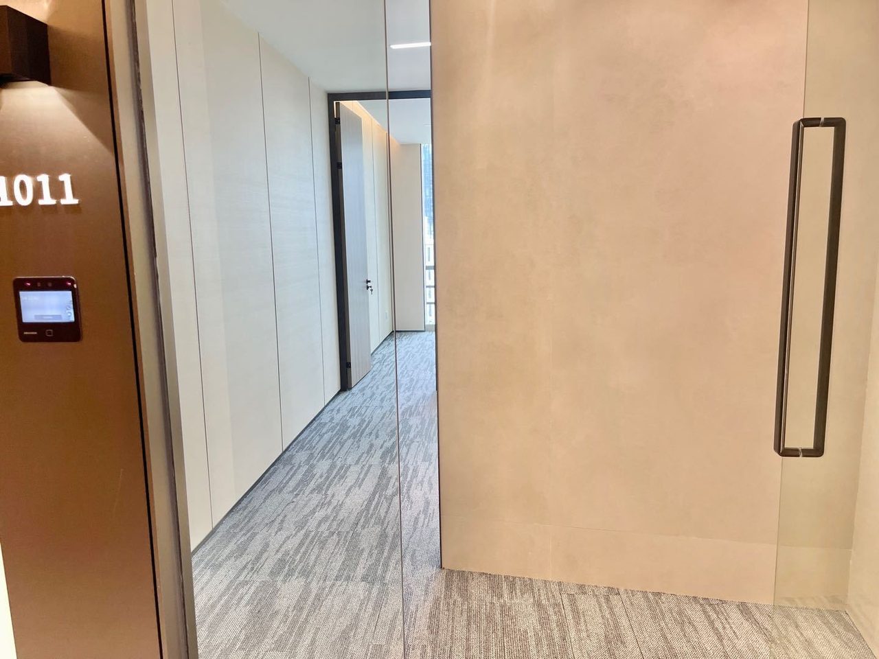 南山区科技园 怡化金融科技大厦165㎡精装办公间中层出租