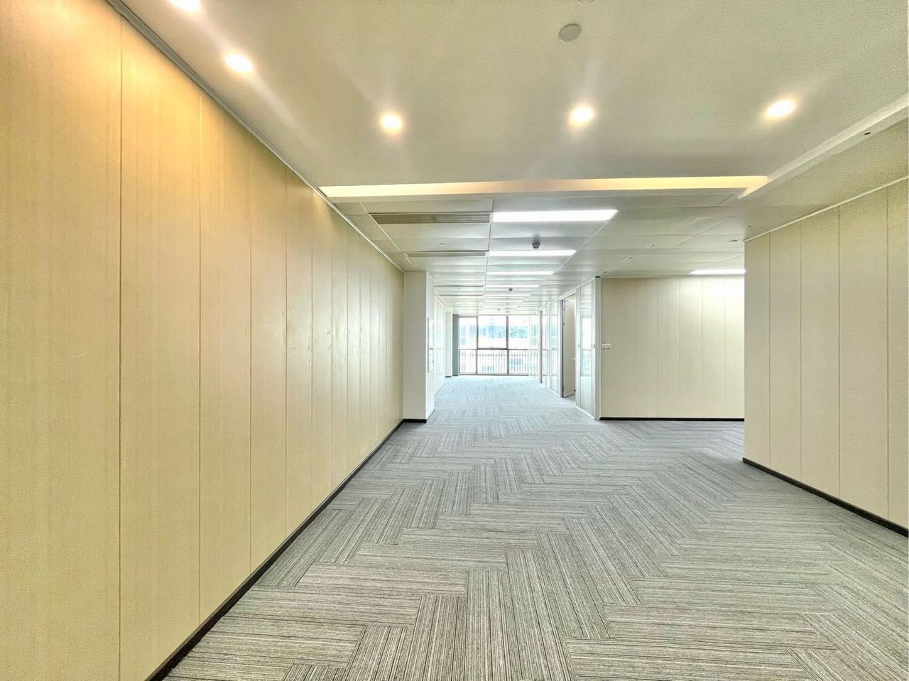 南山区科技园写字楼出租 源政创业大厦 340㎡精装