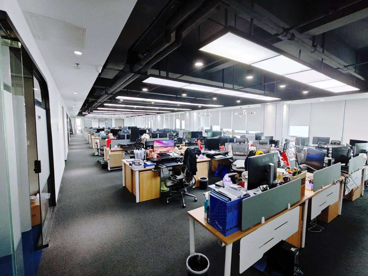 福田区河套 长富金茂大厦CFC2166㎡精装办公间高层出租