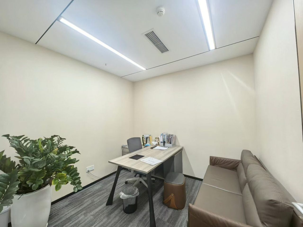 158㎡精装办公室 航天大厦·近福田站·中层
