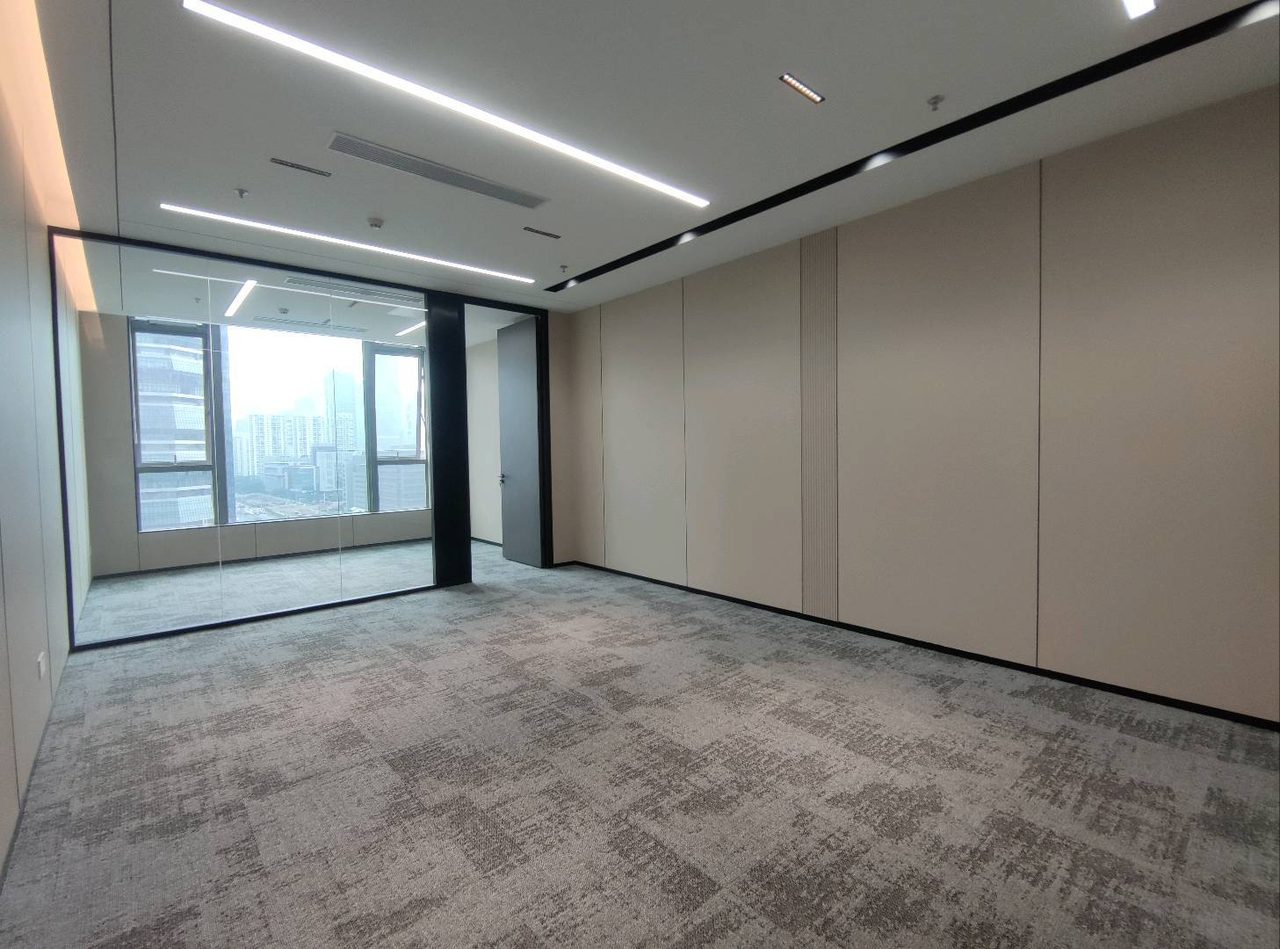 远望谷大厦256㎡精装办公室出租,中层东南向采光好