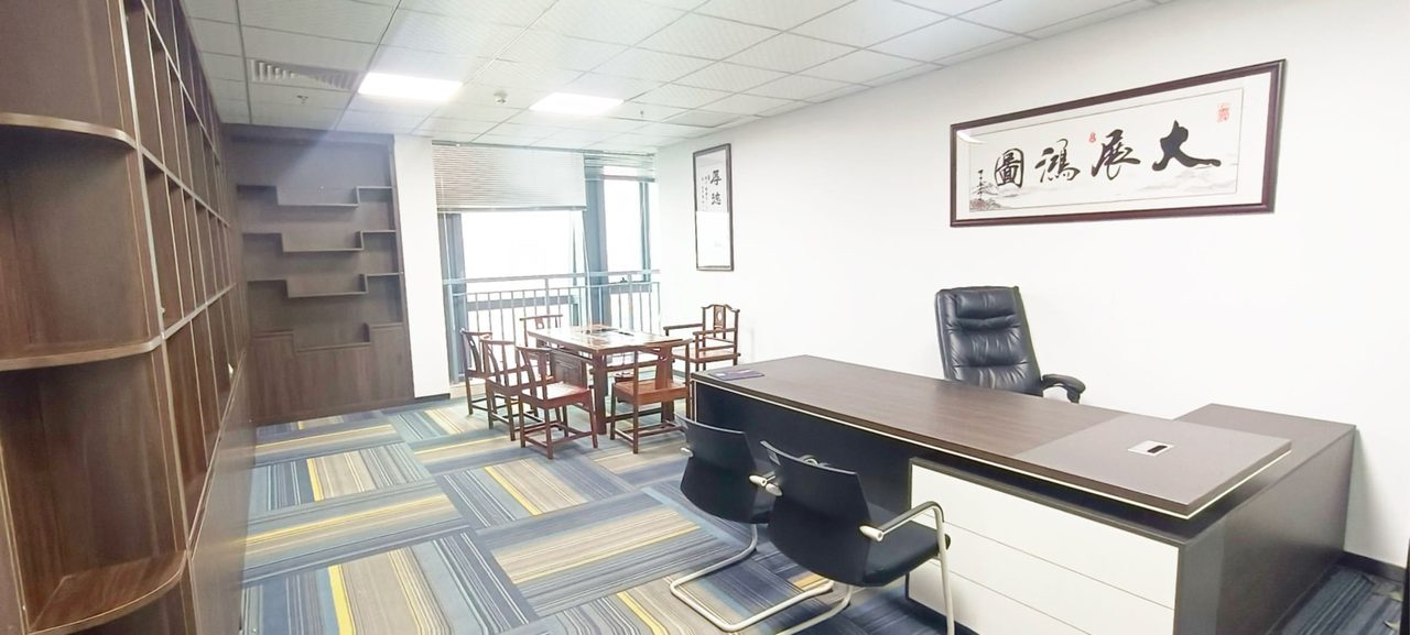 比克科技大厦529㎡豪装办公室出租，高层东南向采光好