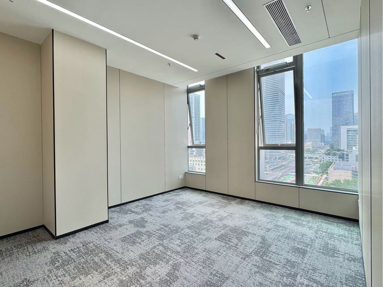 南山区科技园 远望谷大厦155㎡精装办公间低层出租