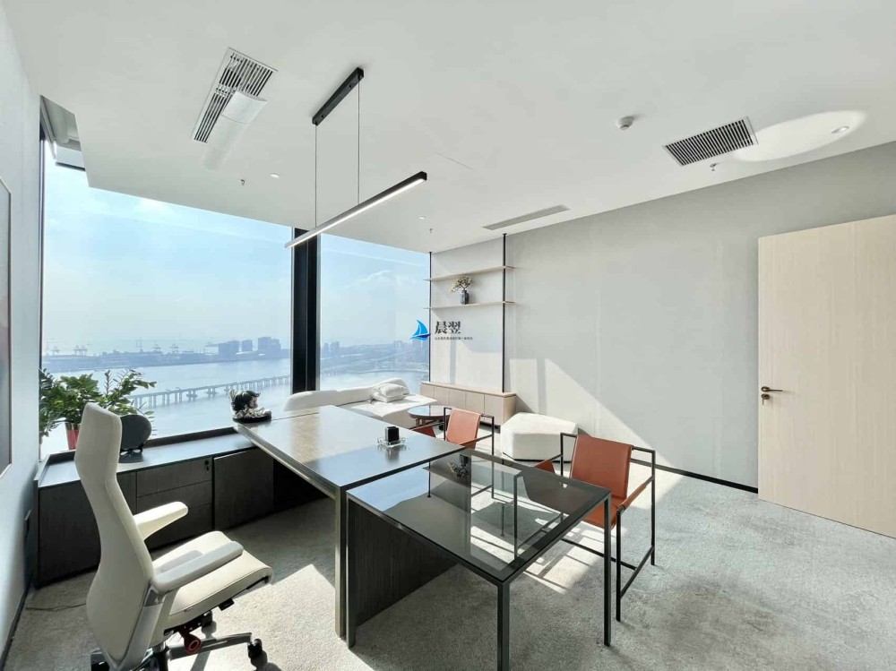 前海桂湾恒裕金融中心507平办公室出租！精装8+1海景，租金180元