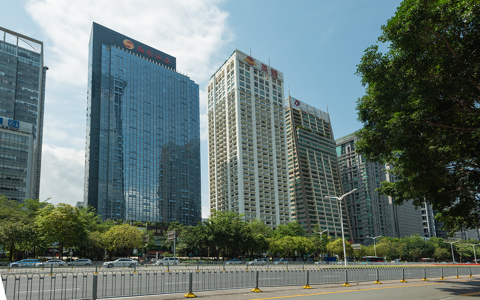 英龙展业大厦
