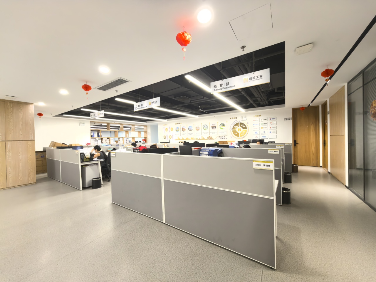 深圳莲花广场1307.25㎡出租