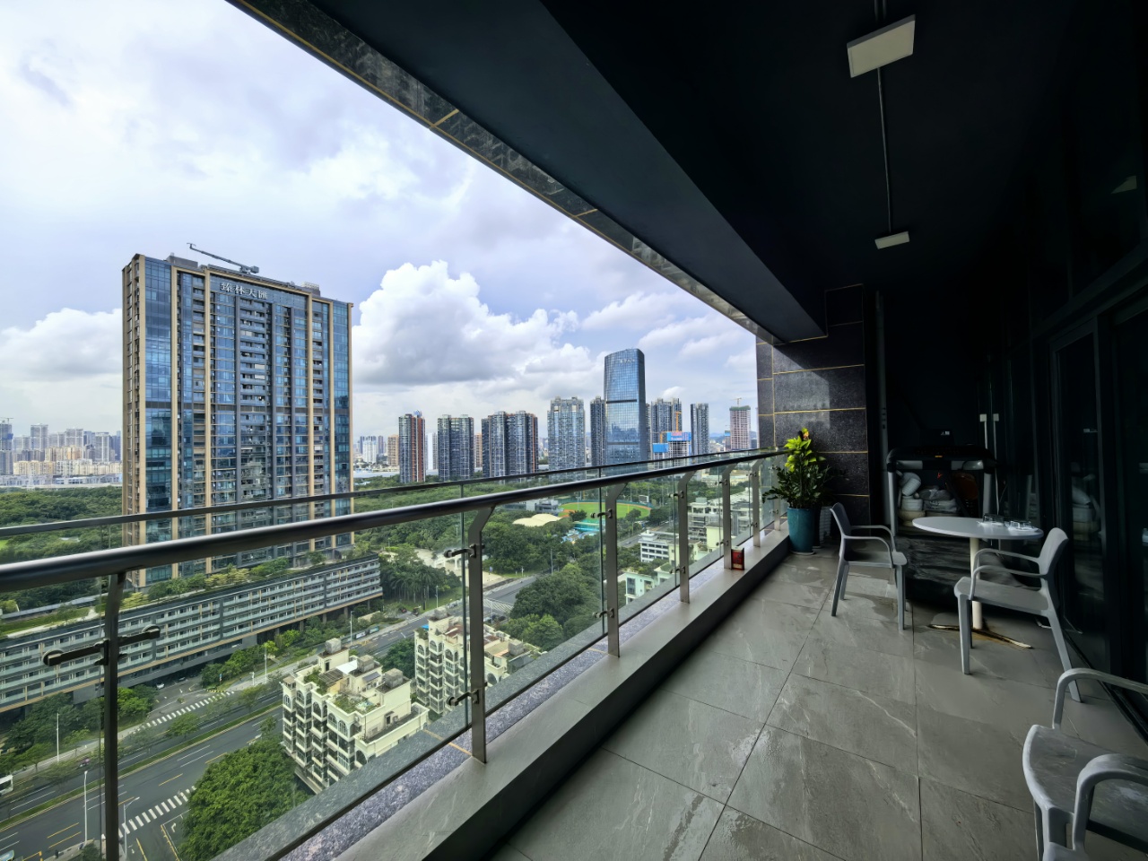 深圳莲花广场1307.25㎡出租