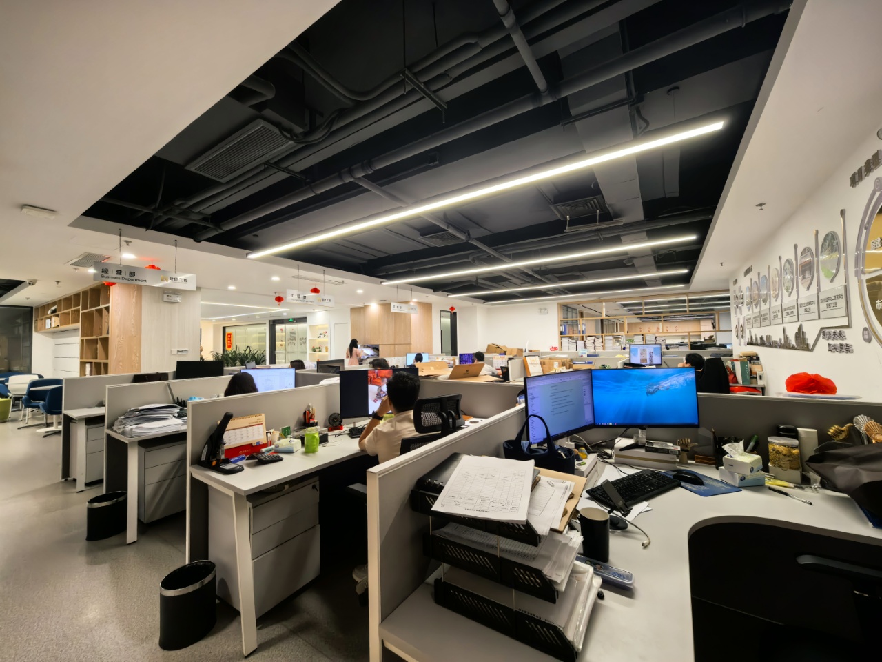 深圳莲花广场1307.25㎡出租