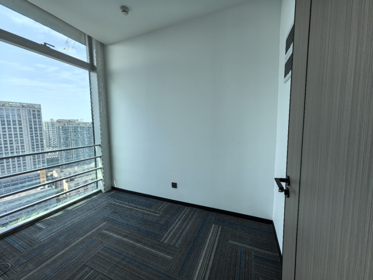 深圳碧桂园凤凰智谷176㎡出租