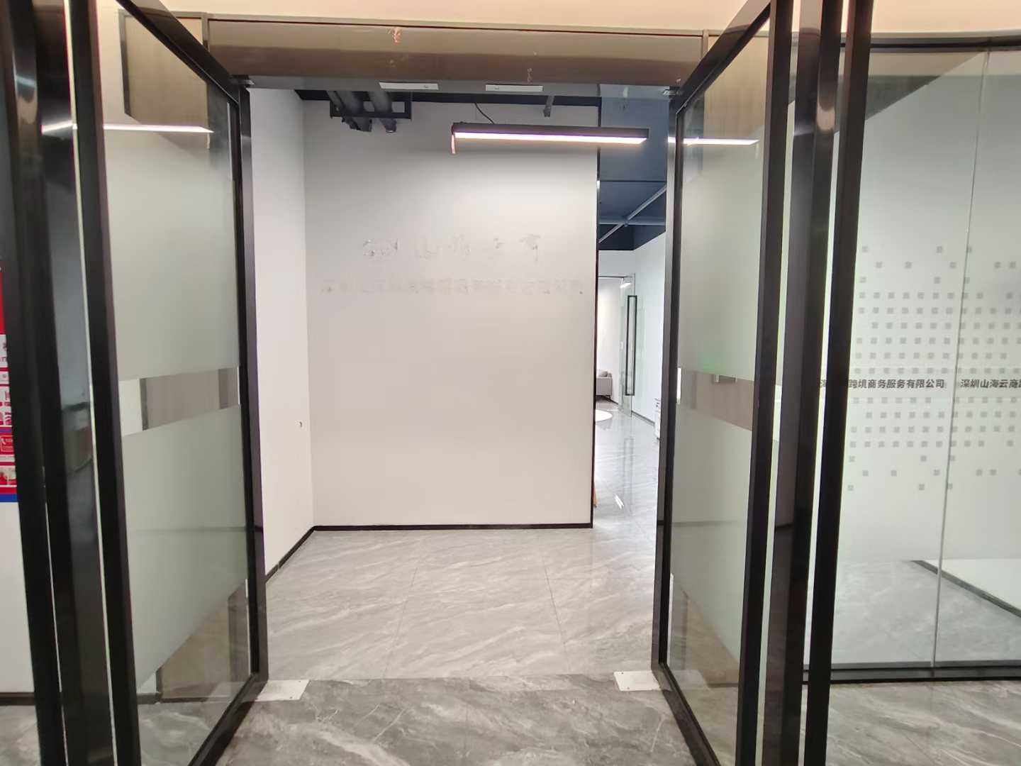 深圳新龙大厦108.42㎡出租