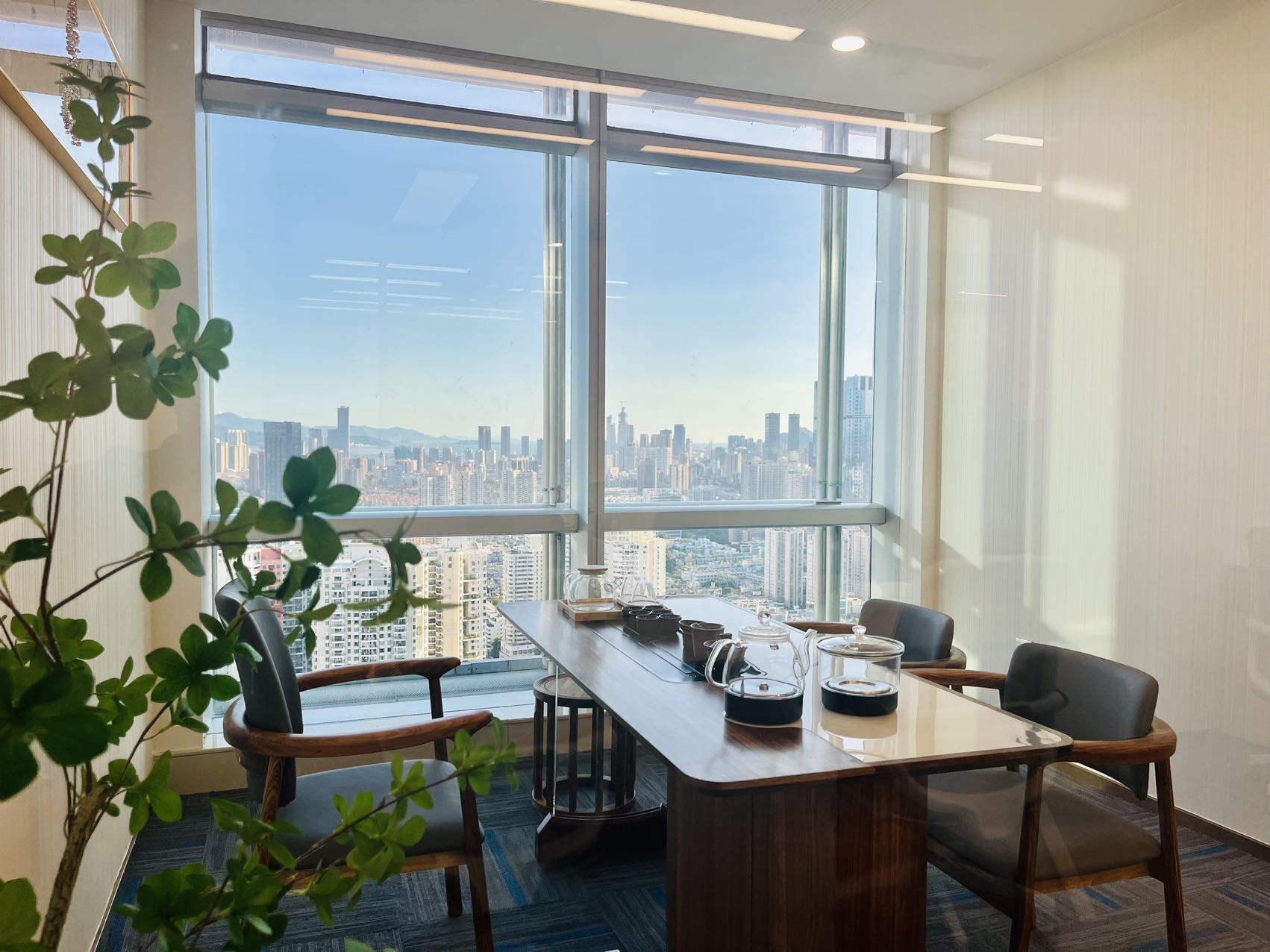 中洲控股中心2+1格局