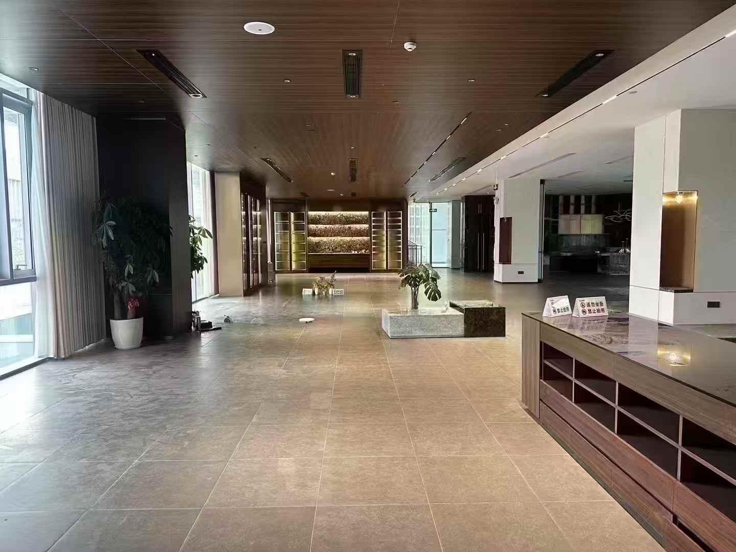 深圳招商局广场1093.7㎡出租