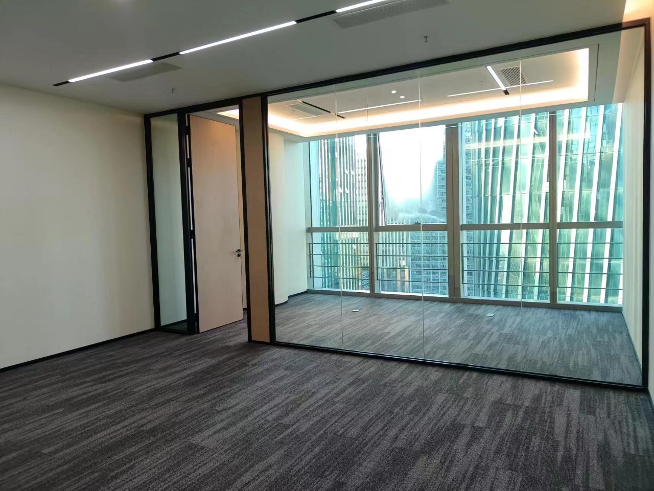 深圳前海香江金融大厦153㎡出租