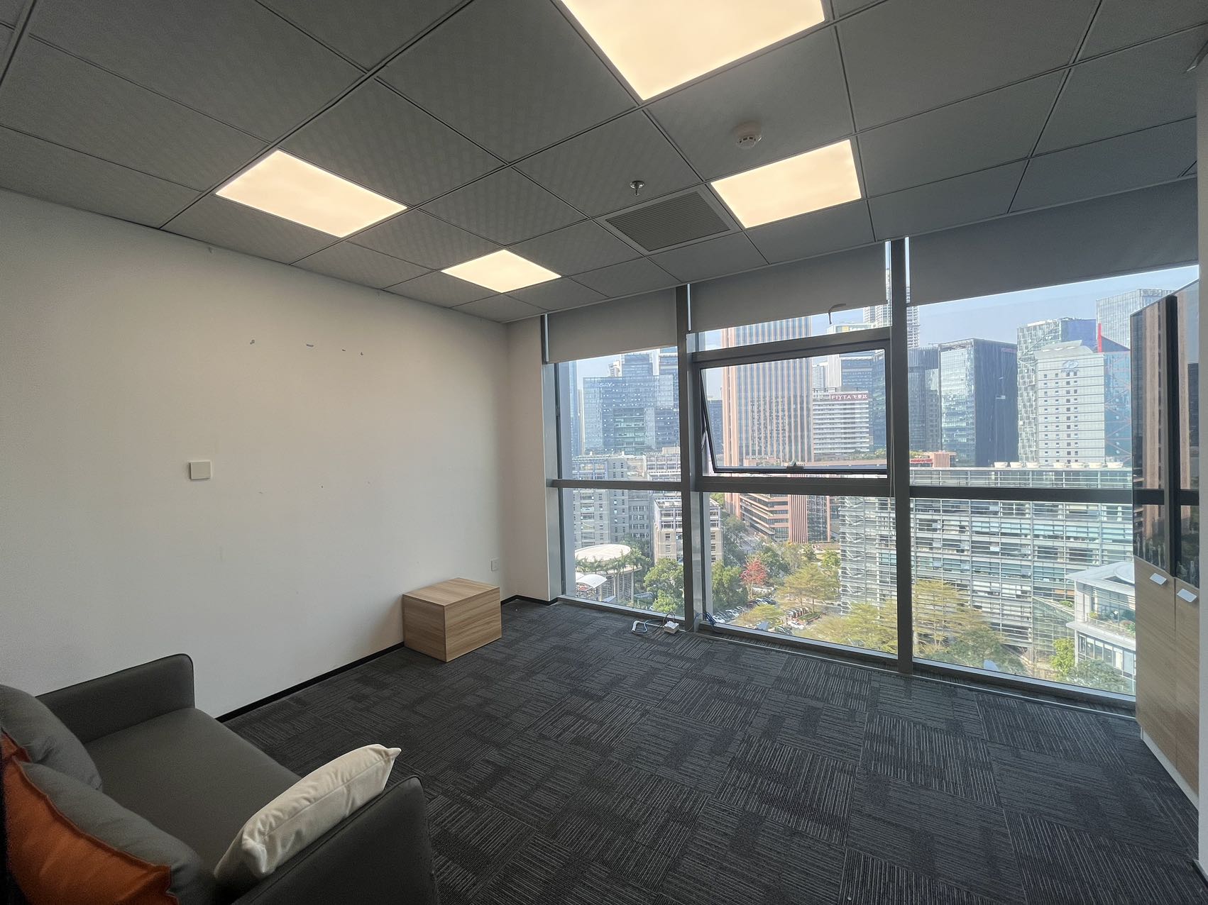 深圳迈科龙大厦724.55㎡半层出租