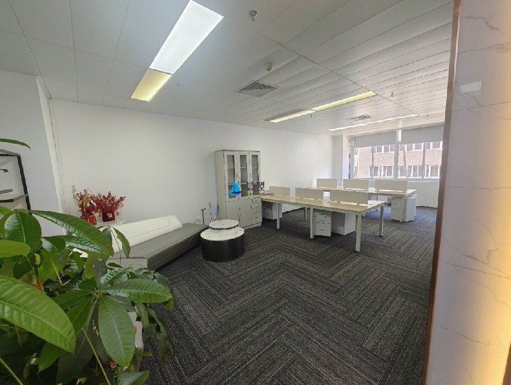 深圳麻雀岭215平出租｜26元/㎡｜电梯口｜深大站5分钟