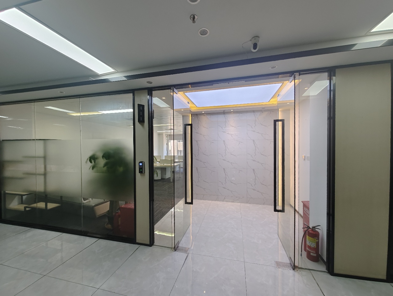 深圳麻雀岭215平出租