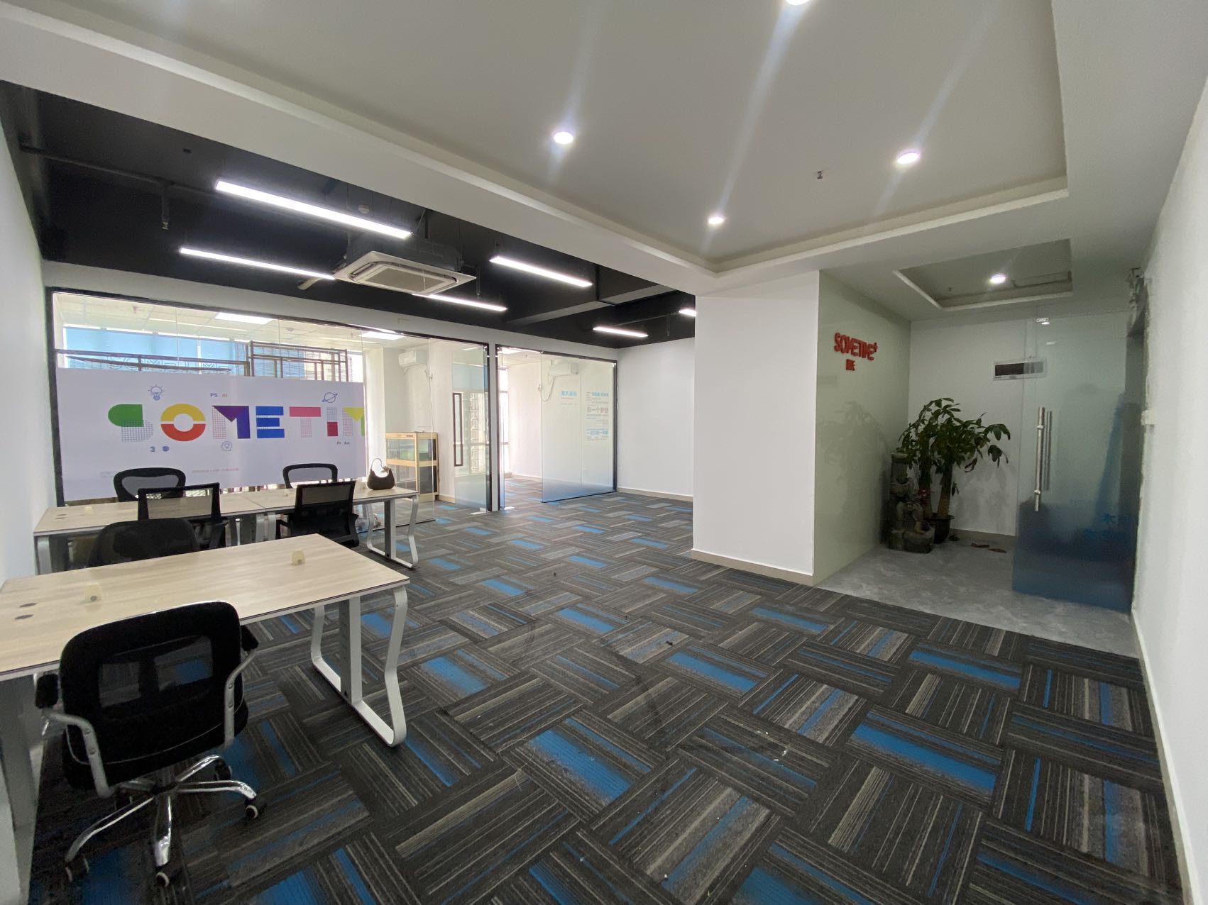 明月花都183㎡出租