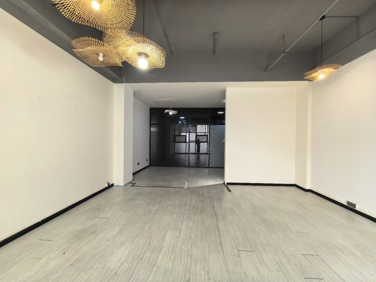 旭联商务中心158㎡出租