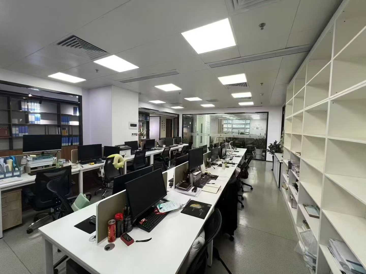 深圳清凤荣盛创投大厦400㎡出租