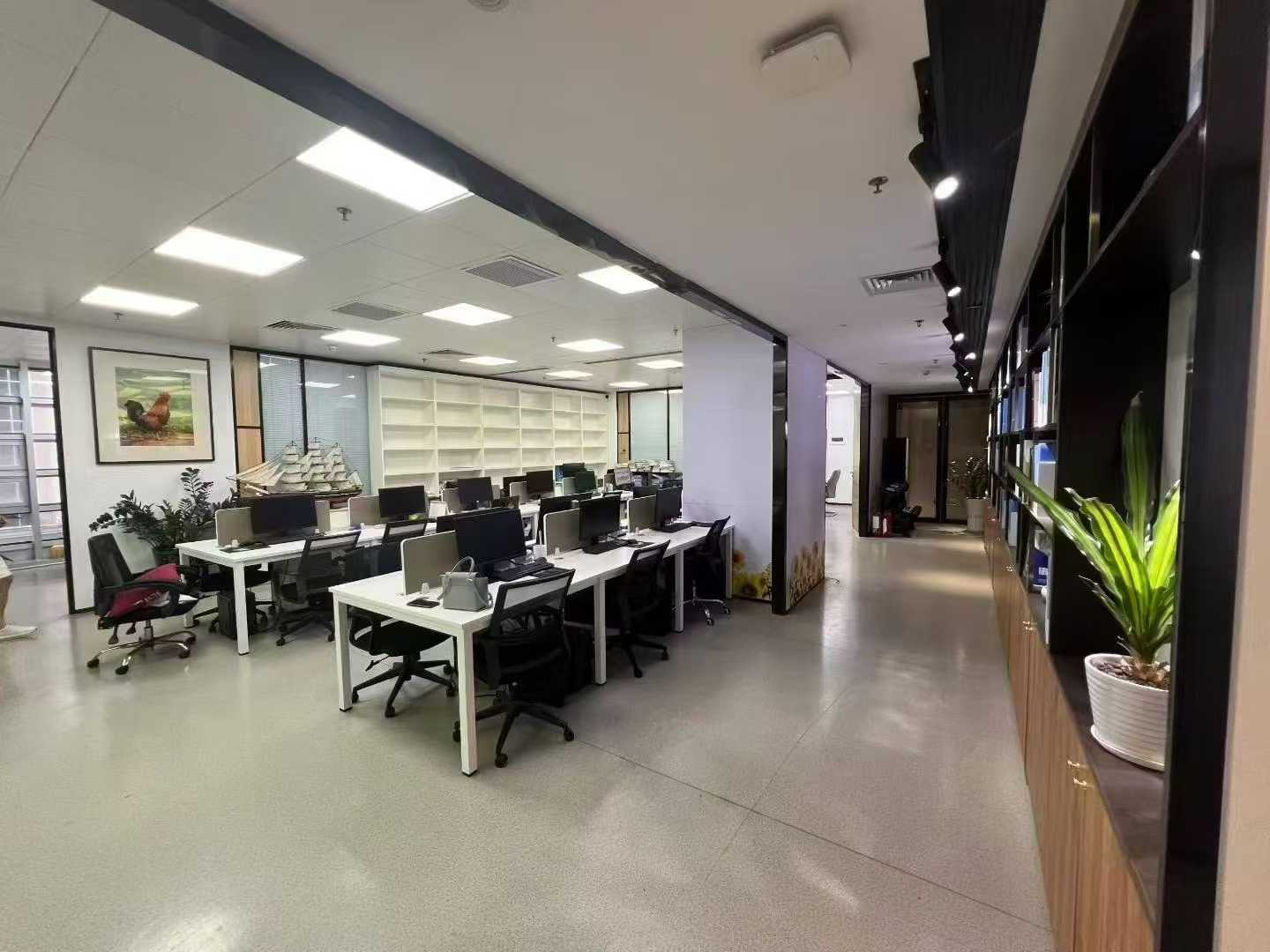 深圳清凤荣盛创投大厦400㎡出租