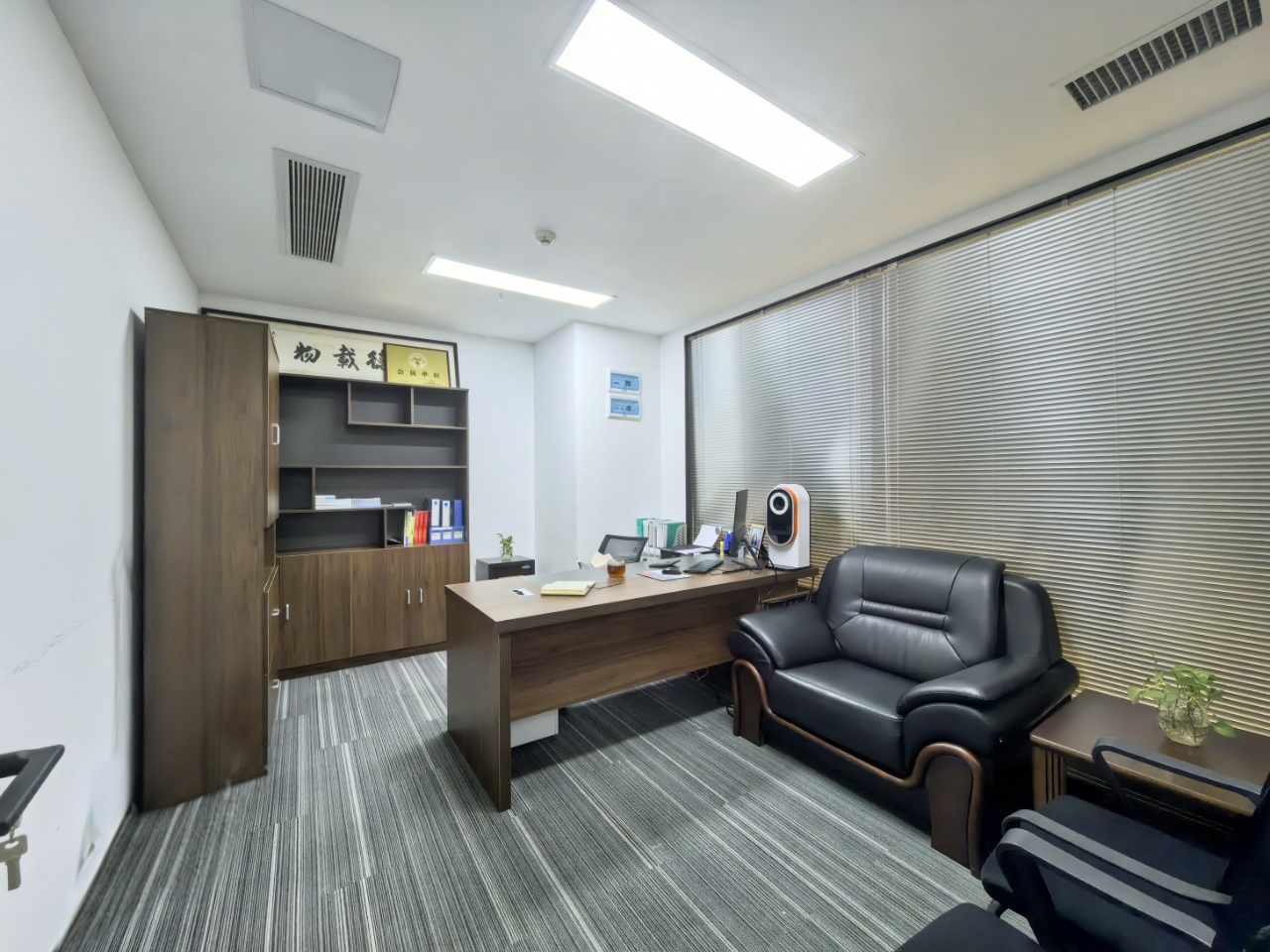 莲花广场278.18㎡出租