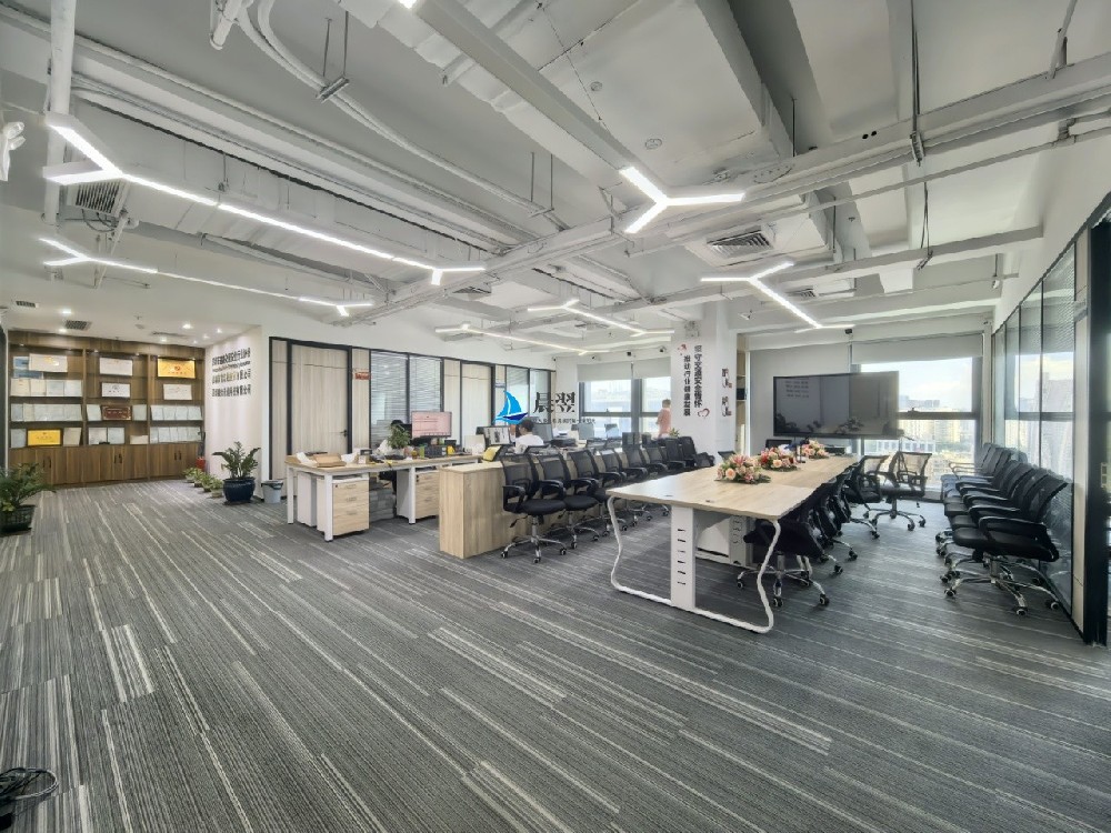 莲花广场278.18㎡出租｜4+1格局｜南向30人公区｜88元/㎡含税