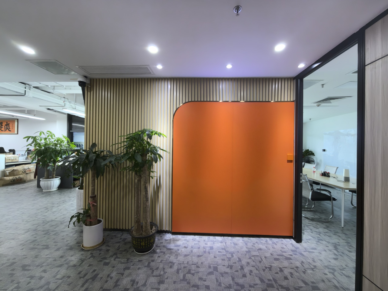 莲花广场563.23㎡出租