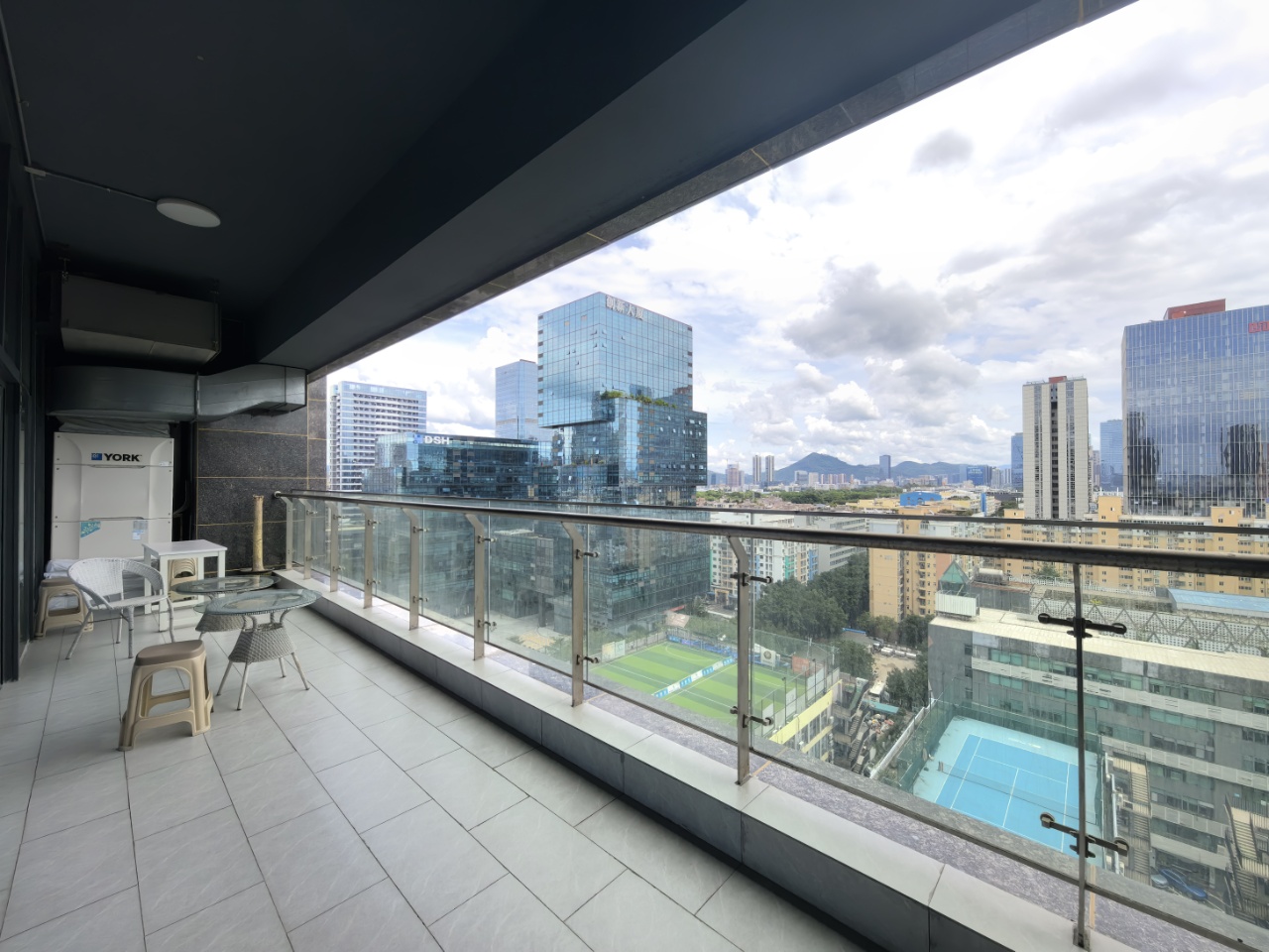 莲花广场563.23㎡出租