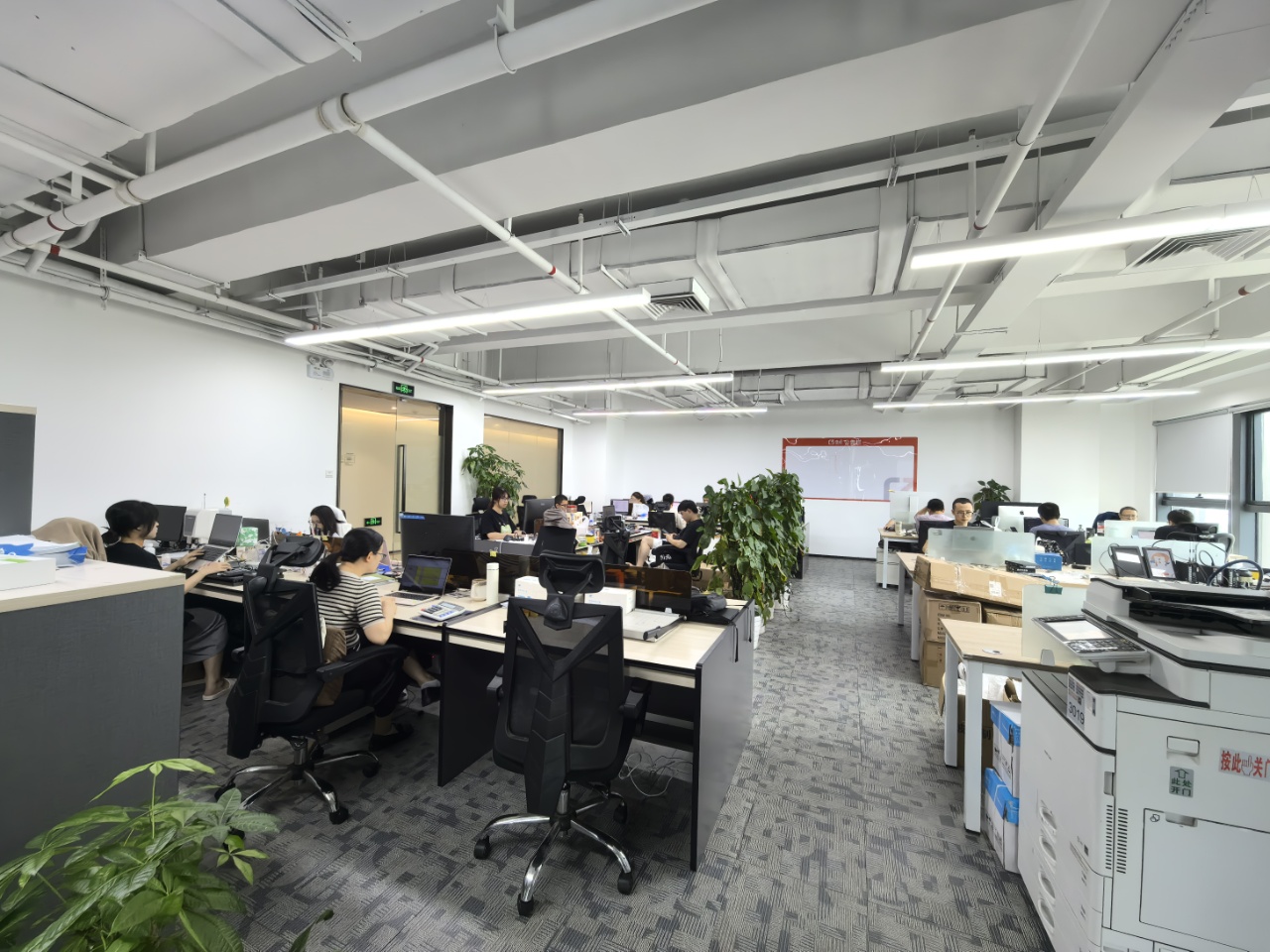 莲花广场563.23㎡出租