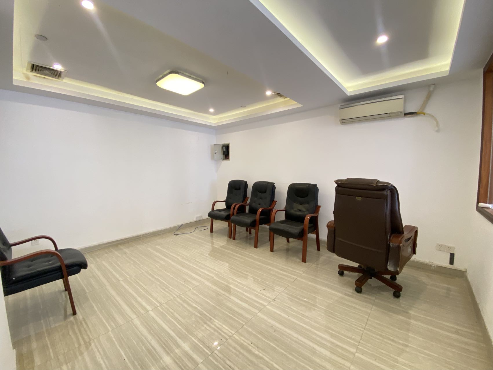 明月花都280㎡出租