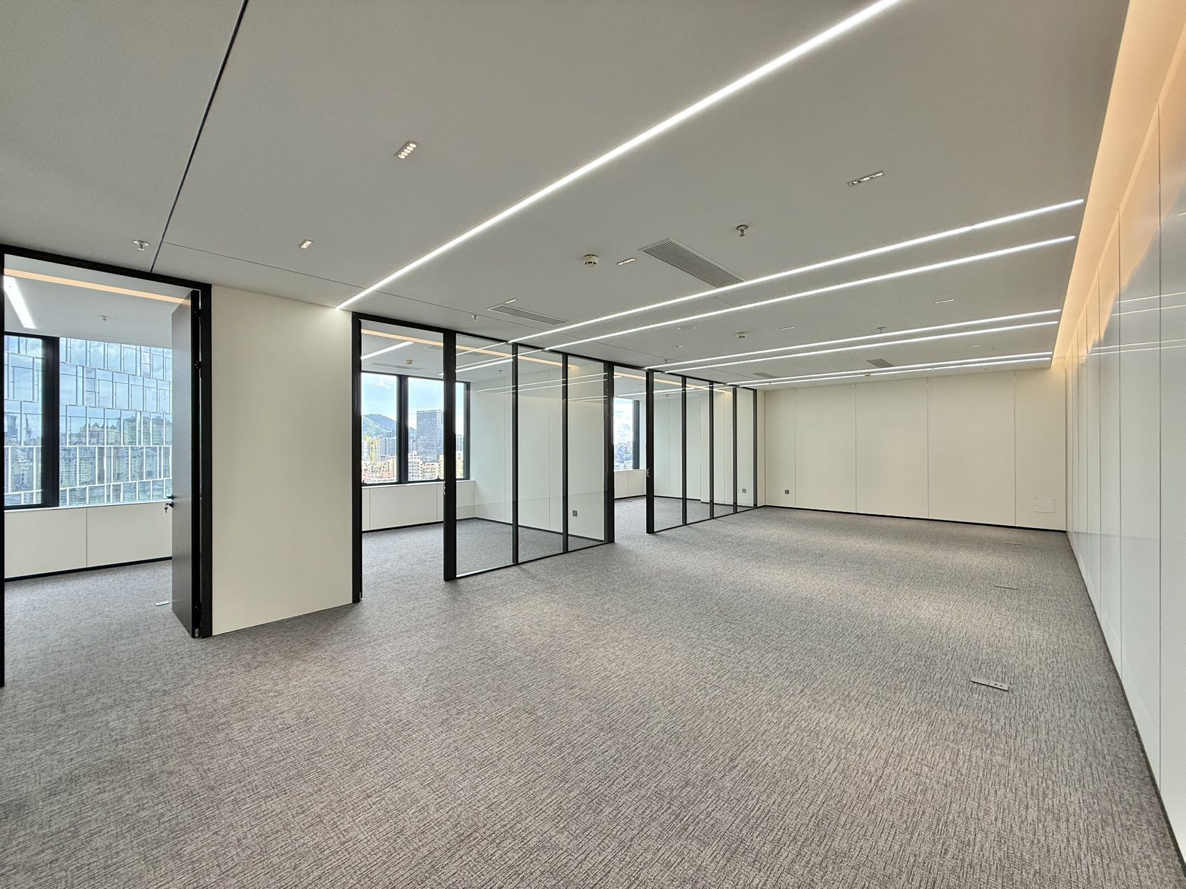 芒果网大厦318㎡出租