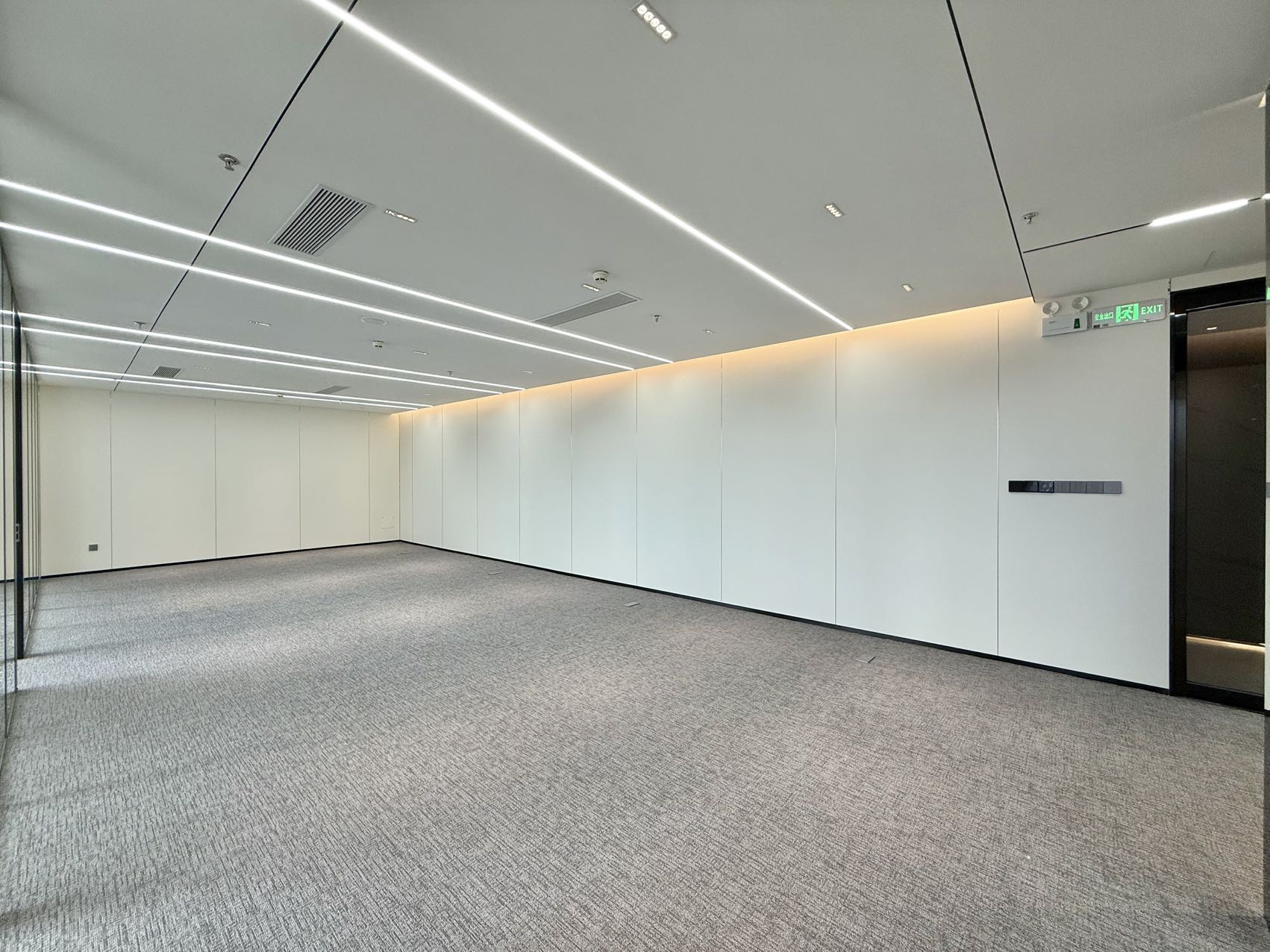 芒果网大厦318㎡出租