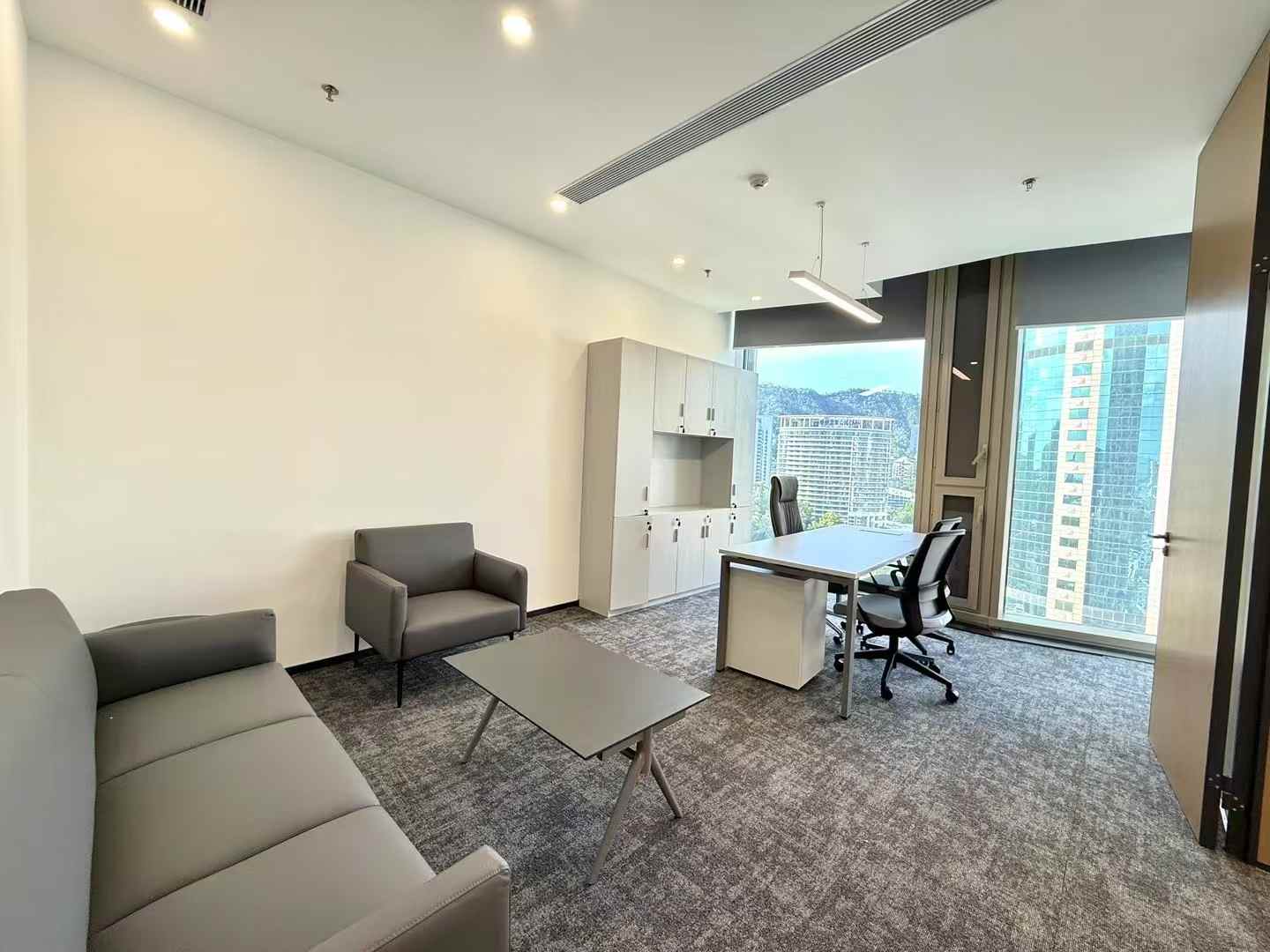 招商蛇口广场150㎡出租