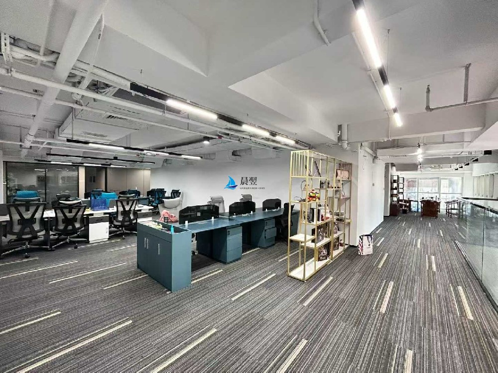 【宝安中心地铁口1450㎡办公室出租】租金40元/㎡