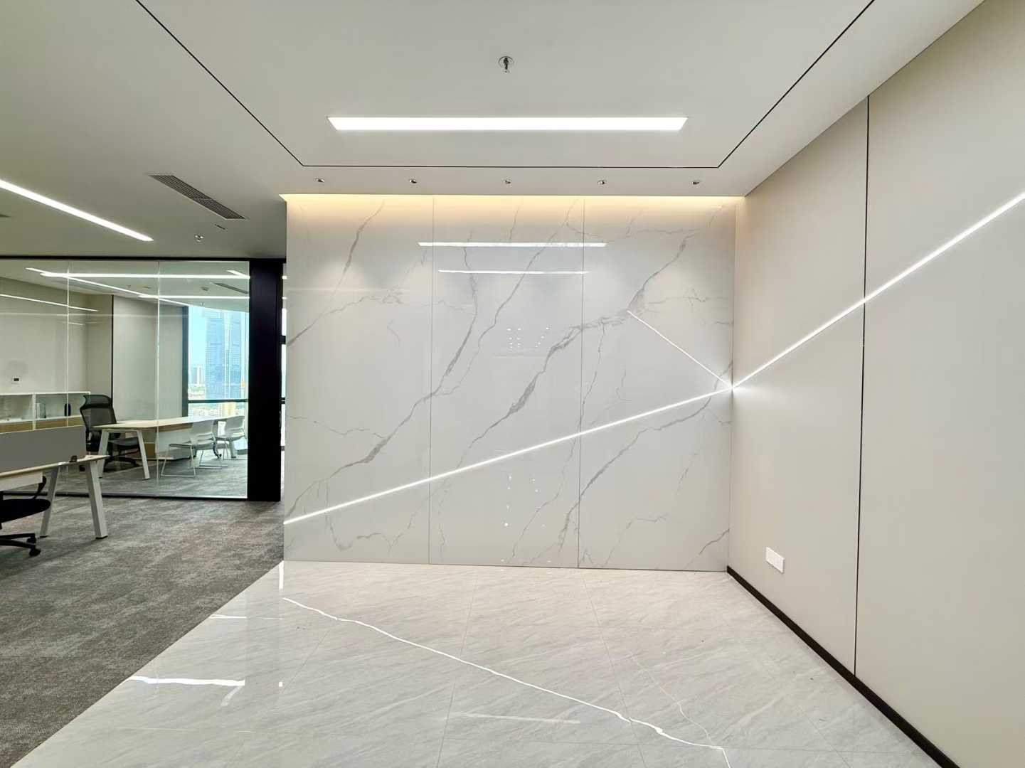 光峰科技大厦312㎡办公室出租