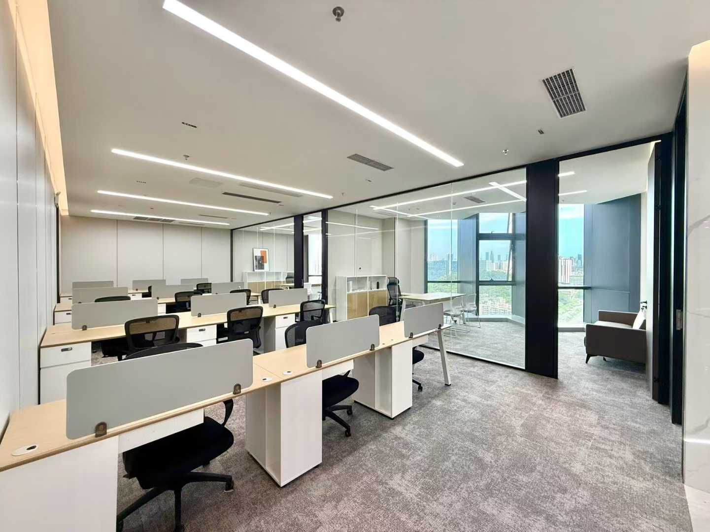 光峰科技大厦312㎡办公室出租