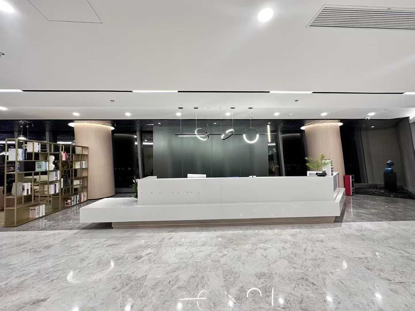 前海世茂大厦2000㎡办公室出租