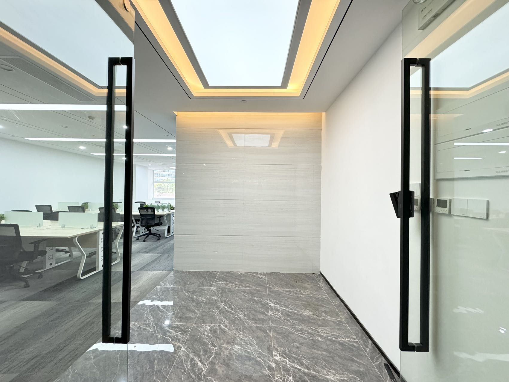 飞亚达科技大厦180㎡办公室出租