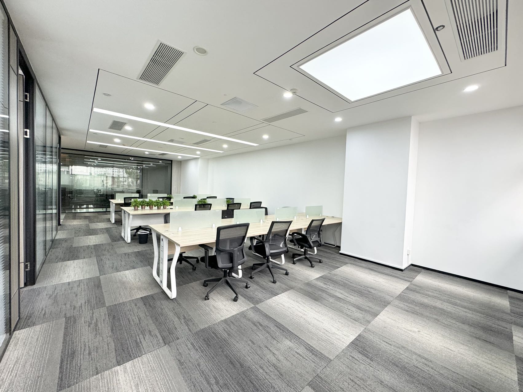 飞亚达科技大厦180㎡办公室出租