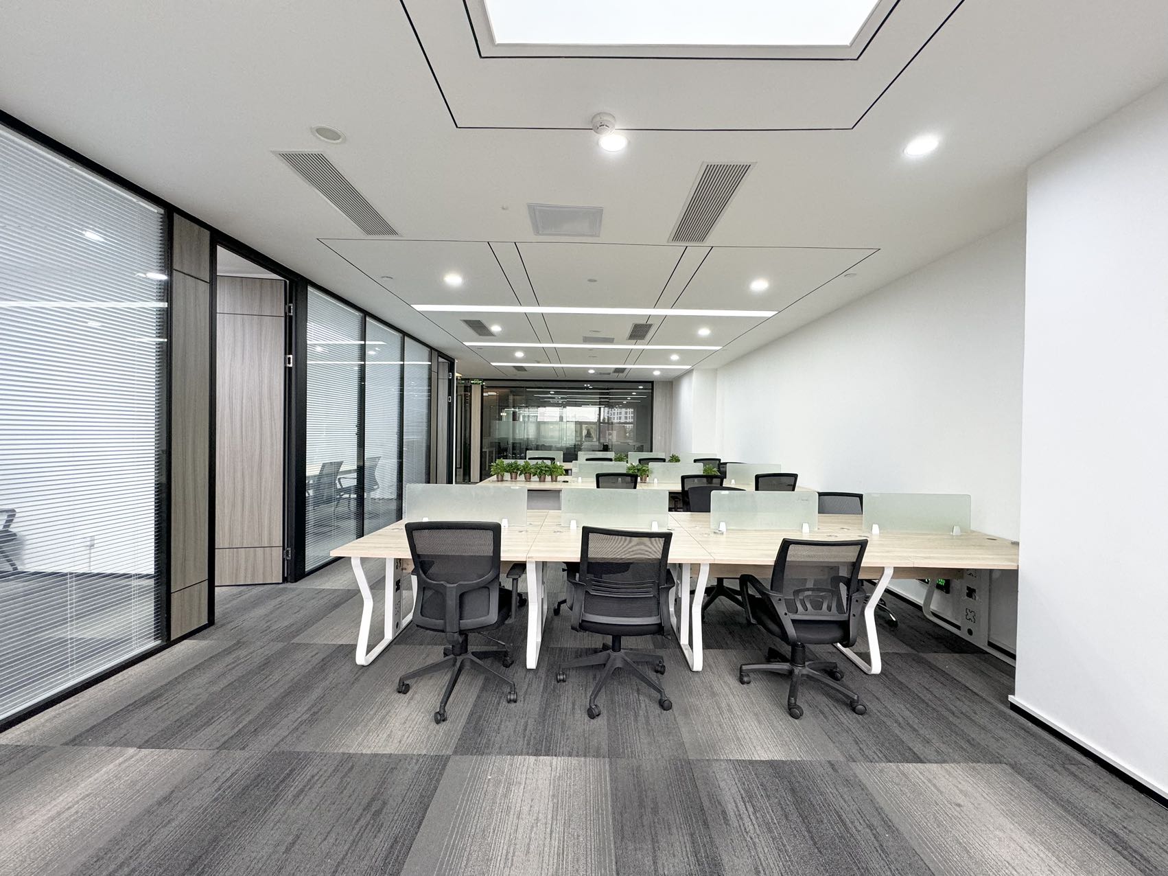 飞亚达科技大厦180㎡办公室出租