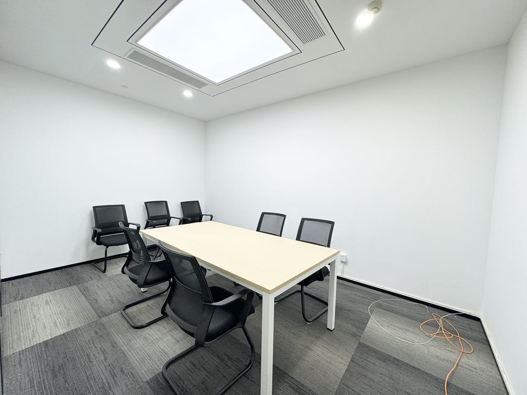 飞亚达科技大厦180㎡办公室出租