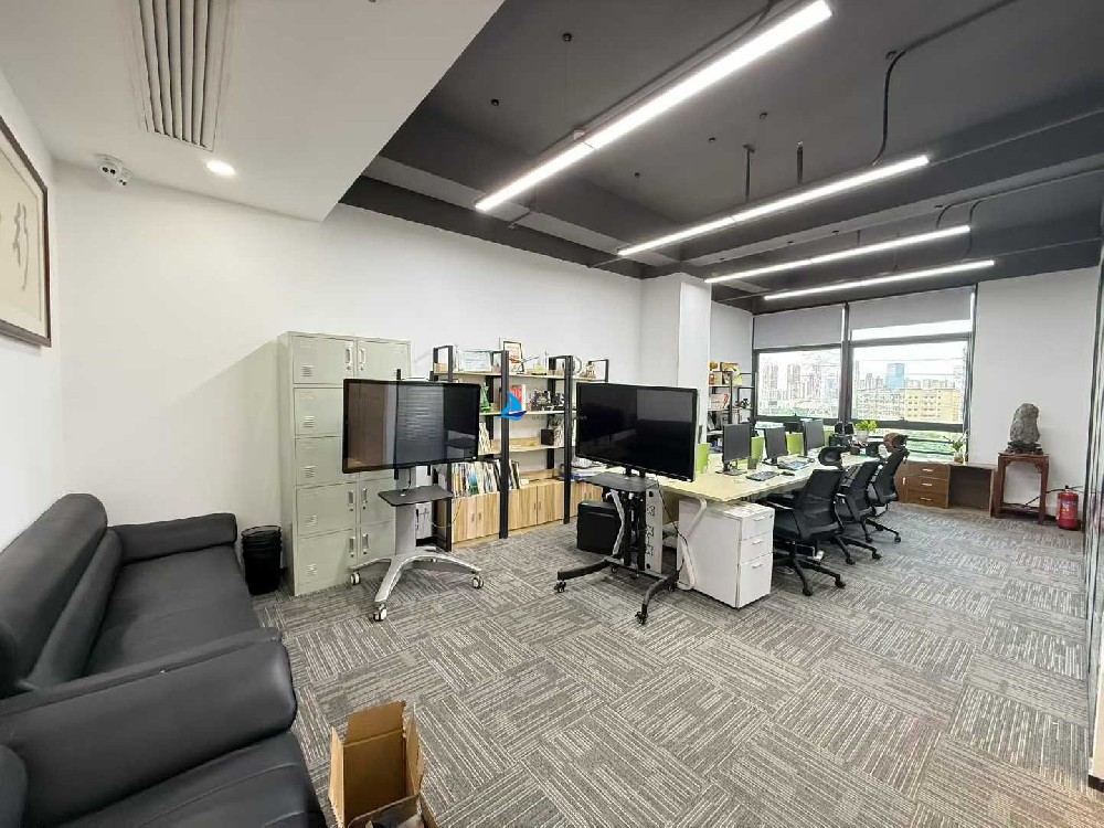 【TCL国际E城186㎡办公室出租】50元/㎡｜1+1格局