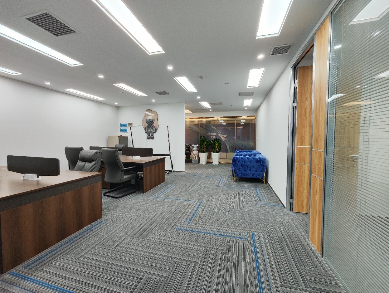 大冲商务中心221㎡办公室出租