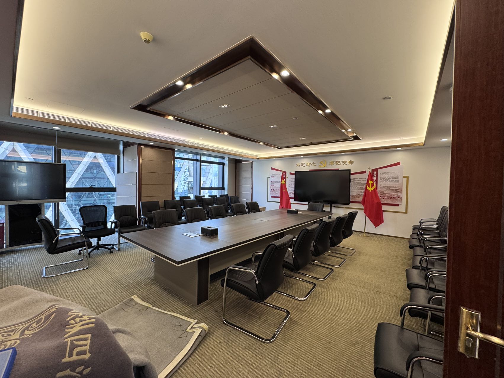 三诺大厦1884.81㎡整层办公室出租