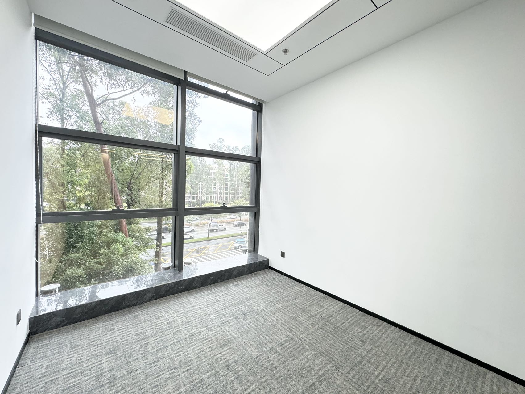 绿景美景广场341㎡办公室出租