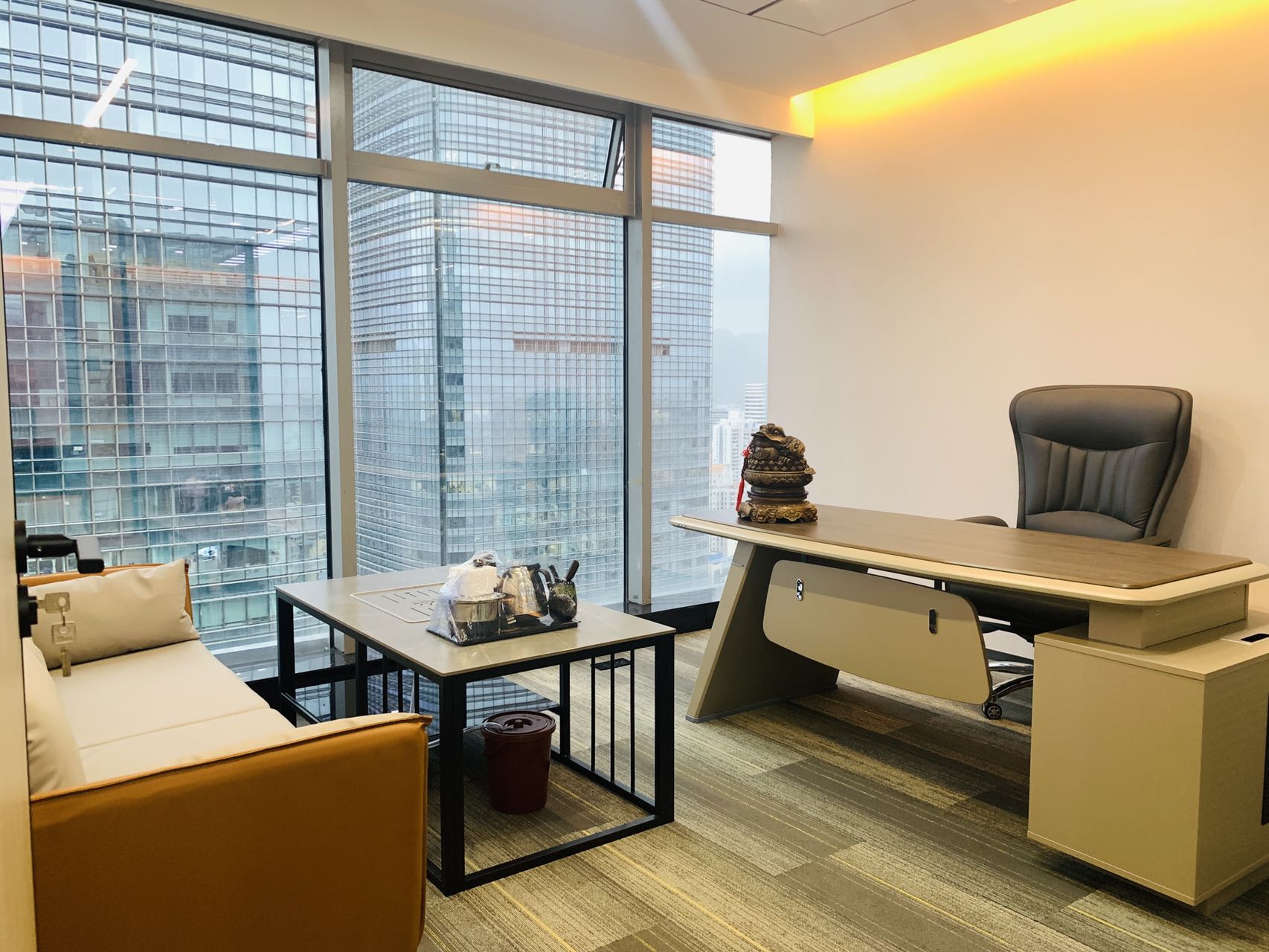 天利中央商务广场318㎡办公室出租