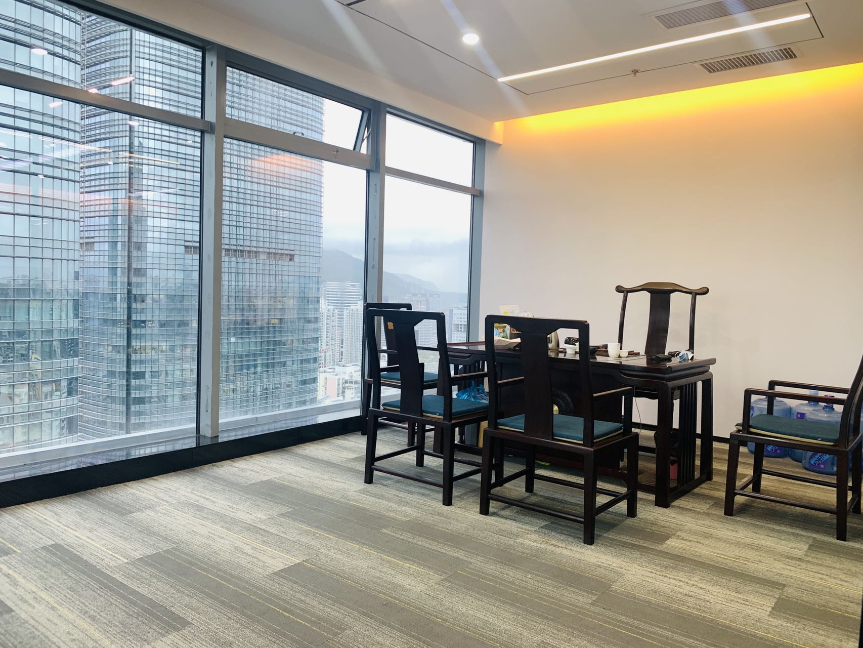 天利中央商务广场318㎡办公室出租