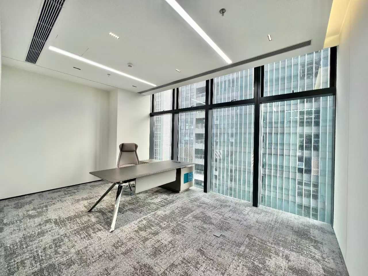 迅雷大厦206.5㎡办公室出租