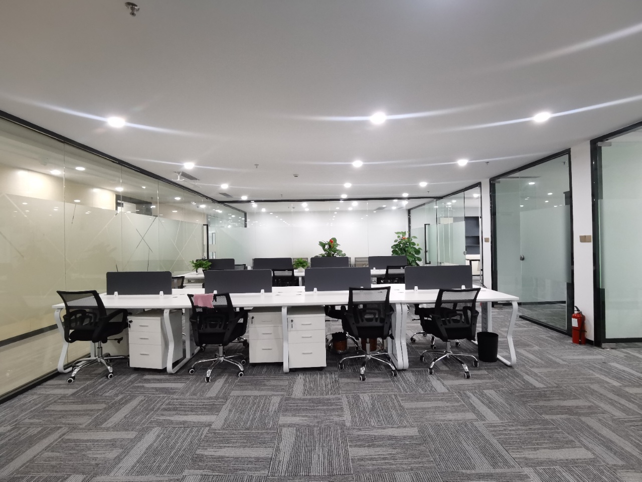 深圳湾科技生态园475㎡办公室出租