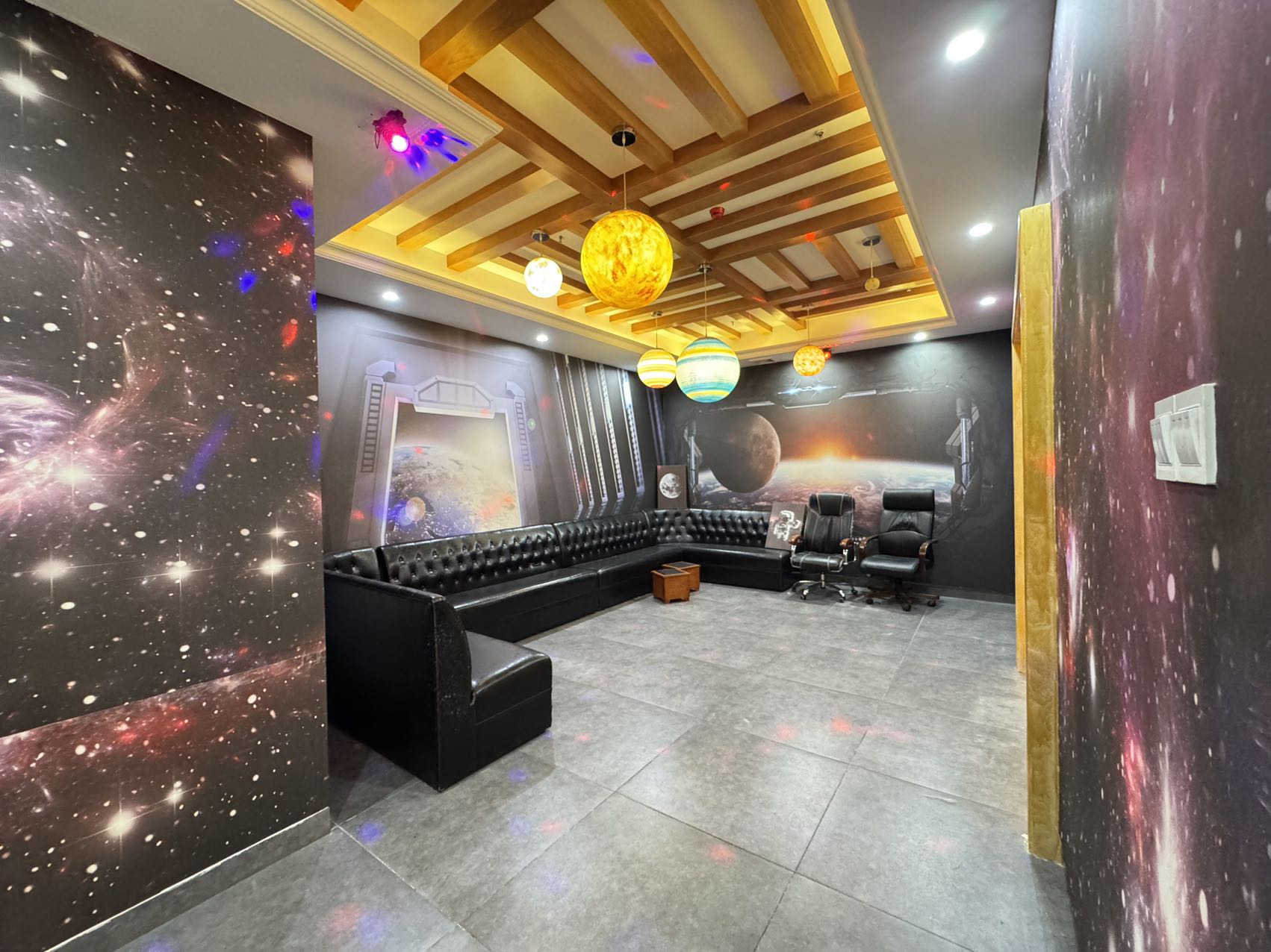 南头285㎡会所出租